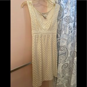 Cream quilt pattern dress